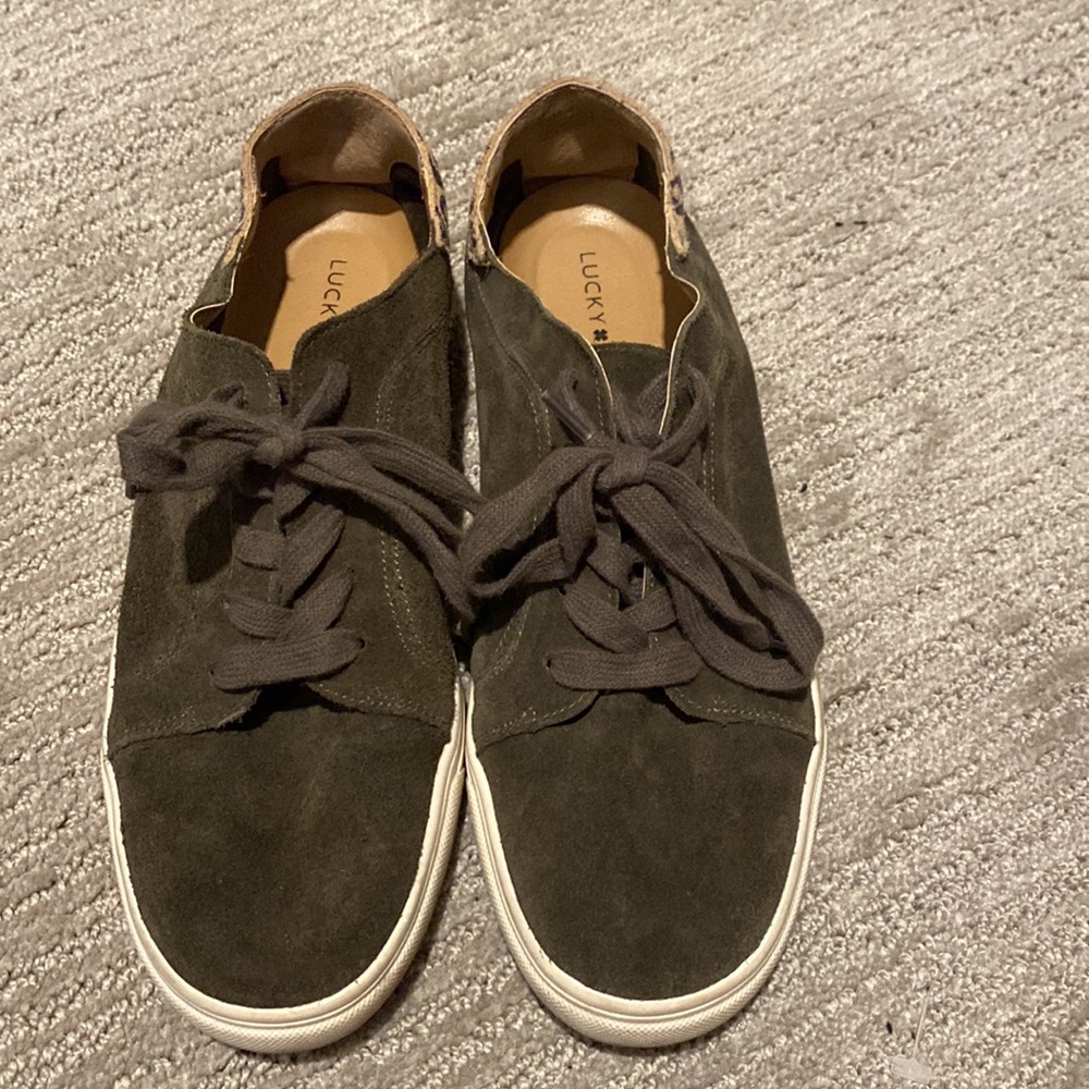 Lucky brand sneakers army green with cheetah detail